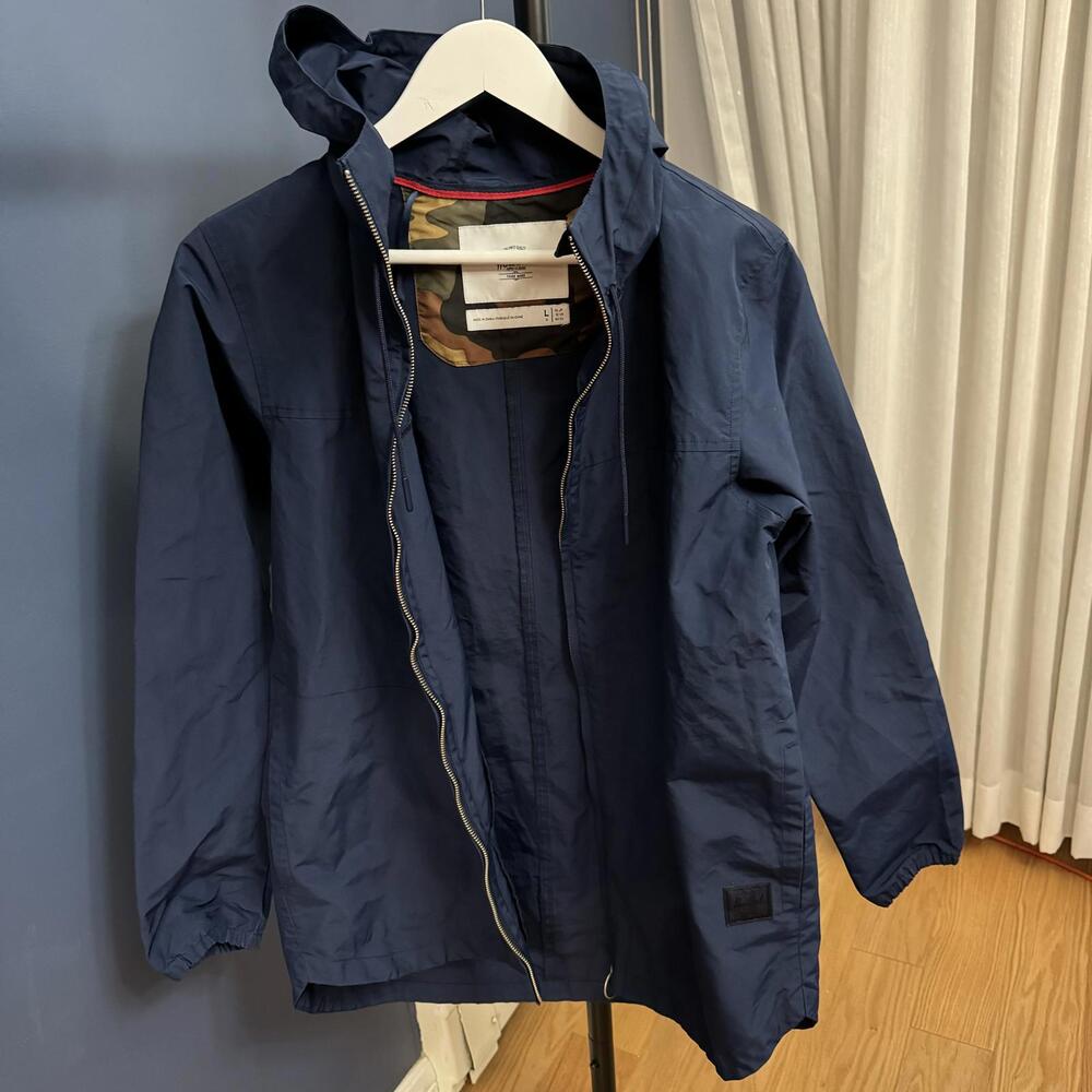 HERSCHEL MEN’S ZIP FRONT LIGHT WEIGHT WINDBREAKER JACKET, NAVY LARGE - Picture 2 of 8